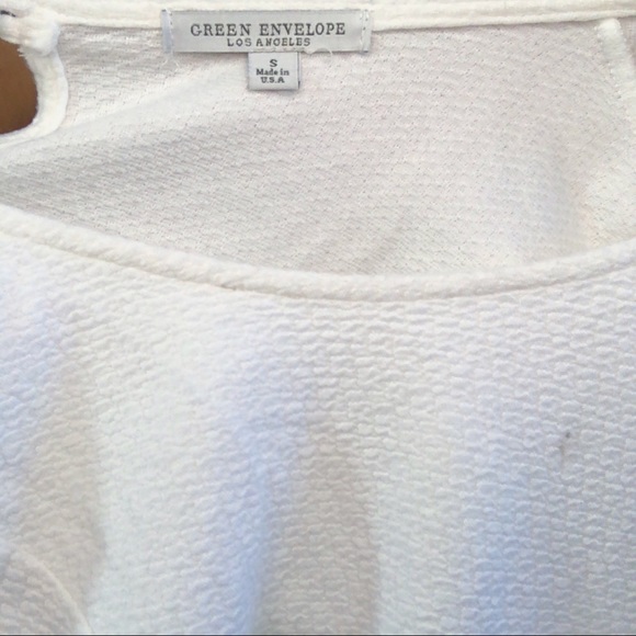 Green Envelope’s White Tie-Front Top - Picture 4 of 4